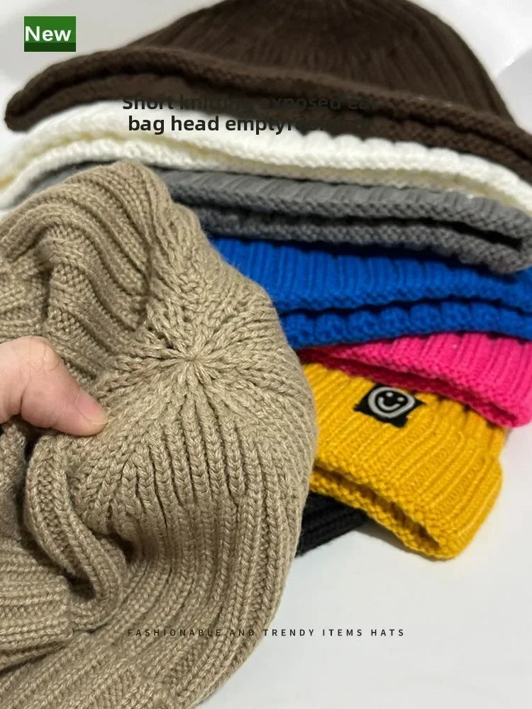 Men's Warm Smile Face Patch Knit Beanie Winter Skull Cap Short Cuff Soft Ribbed Knitted Hat for Outdoor Daily Wear