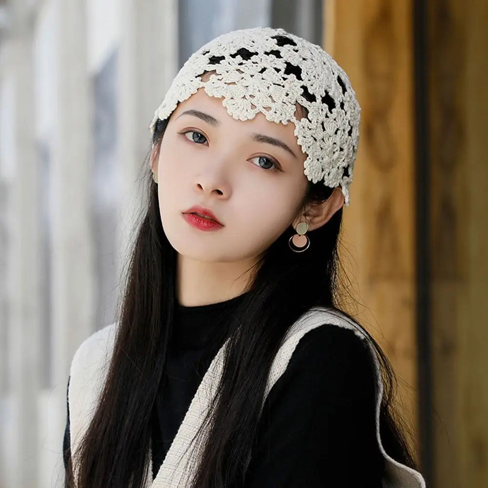 Women's Hollowed Out Knitted Hat Casual Beret Cap Fashion Flowers Breathable Skullies Hat Sun Visor Summer Headwear