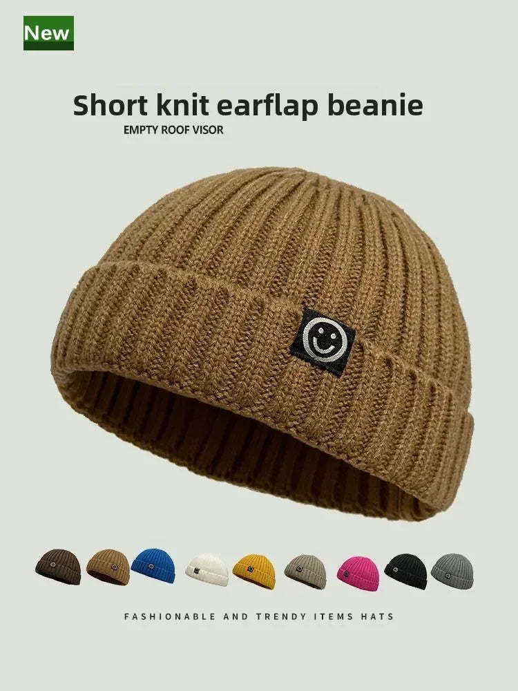 Men's Warm Smile Face Patch Knit Beanie Winter Skull Cap Short Cuff Soft Ribbed Knitted Hat for Outdoor Daily Wear