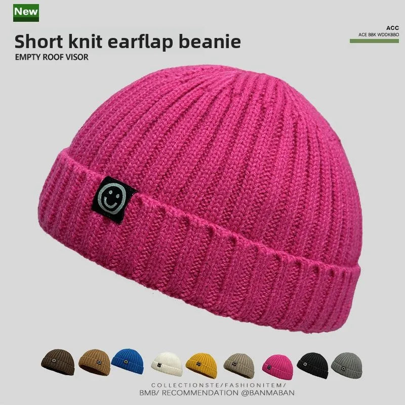 Men's Warm Smile Face Patch Knit Beanie Winter Skull Cap Short Cuff Soft Ribbed Knitted Hat for Outdoor Daily Wear