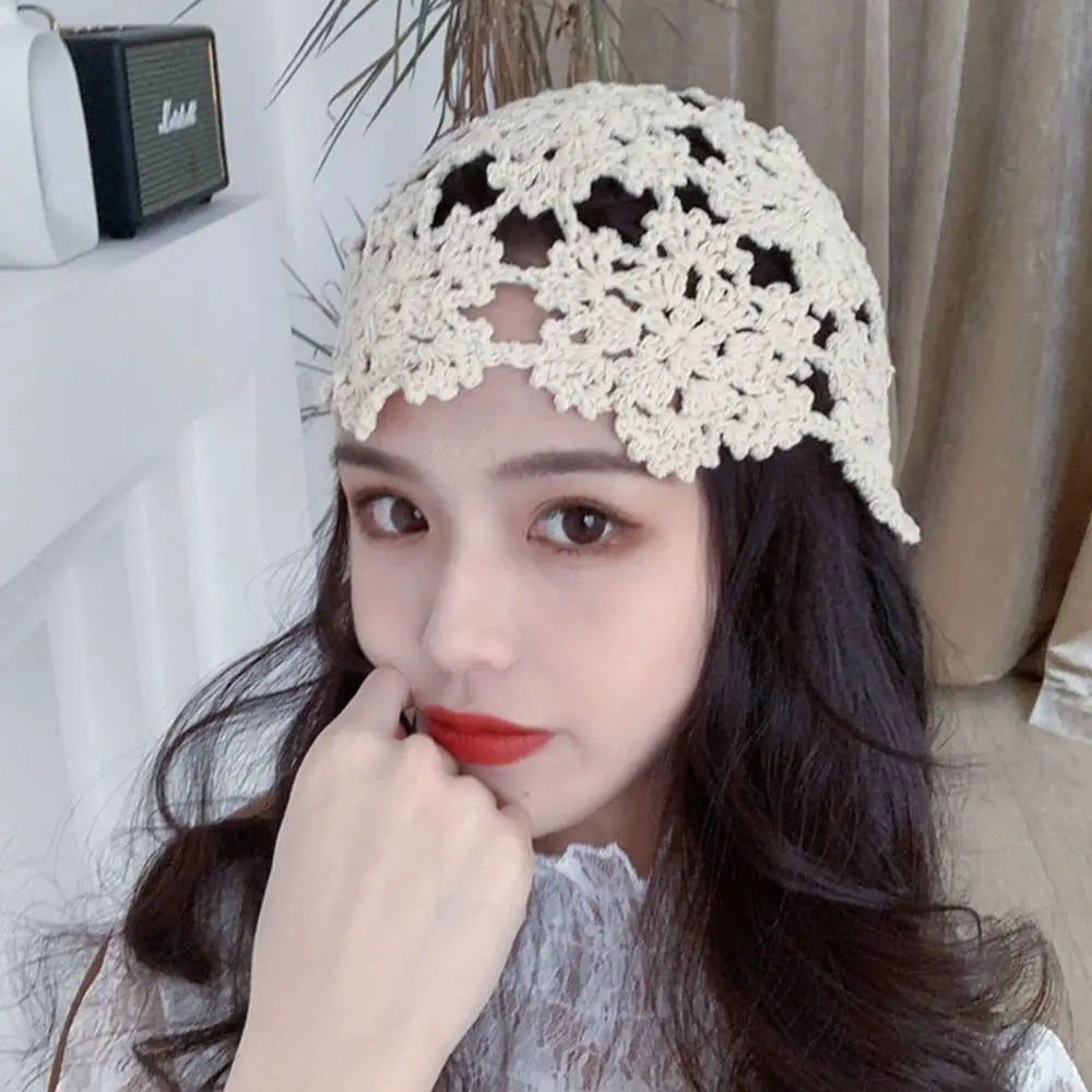 Women's Hollowed Out Knitted Hat Casual Beret Cap Fashion Flowers Breathable Skullies Hat Sun Visor Summer Headwear
