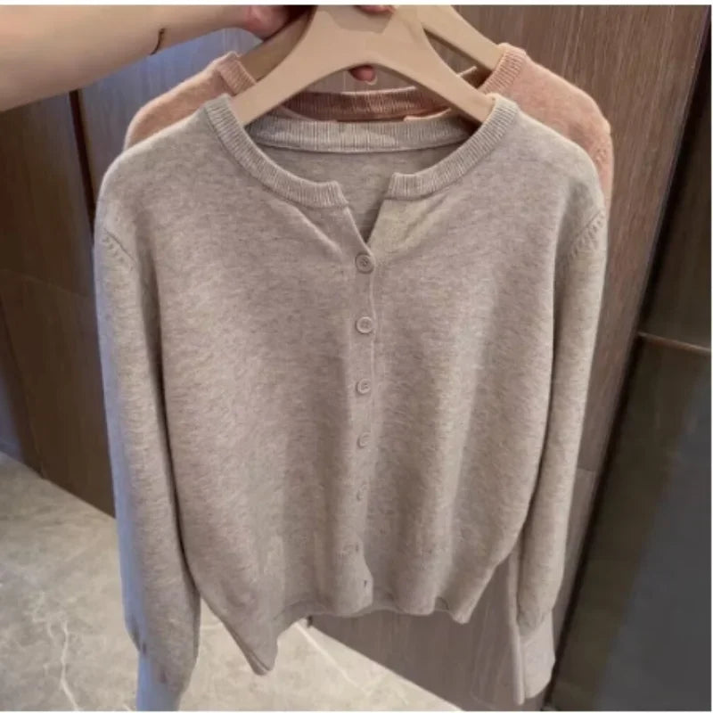 2026 New Fashion Women's Fleece Knit Loose Short Cashmere Sweater Round Neck Warm Korean Sle Casual Female Sweater Top Cloting